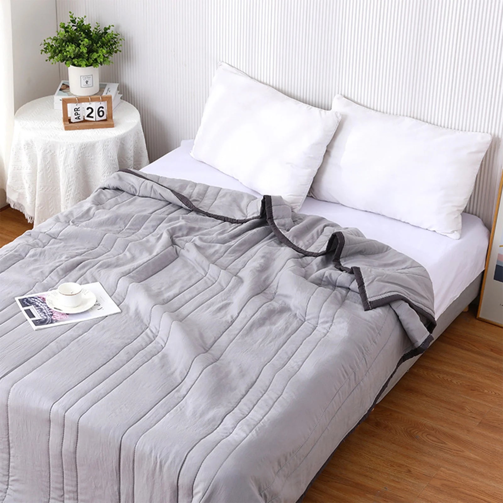 Cooling Comforter for Hot Sleepers,Cooling Blanket for Night Sweats,Cooling Comforter Queen,Summer Cool Lightweight Breathable Cooling Blankets,59.05X78.74In